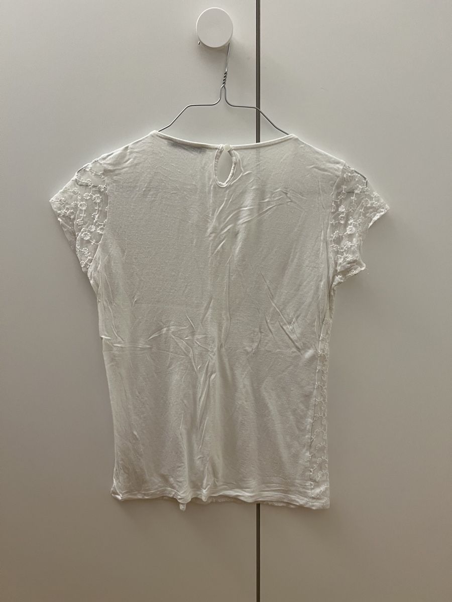 Chemisiers: White guipure blouse – D'occasion à Adliswil par avatar83 1