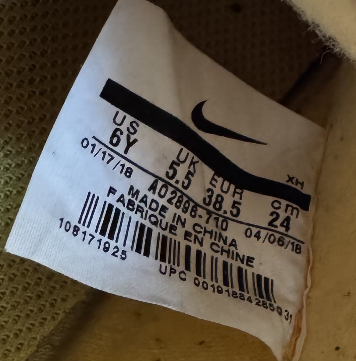 Scarpe da uomo: Nike Nockenschuhe, Grösse 38.5 – Usato da Roggwil BE venduto da HoCoRo 5