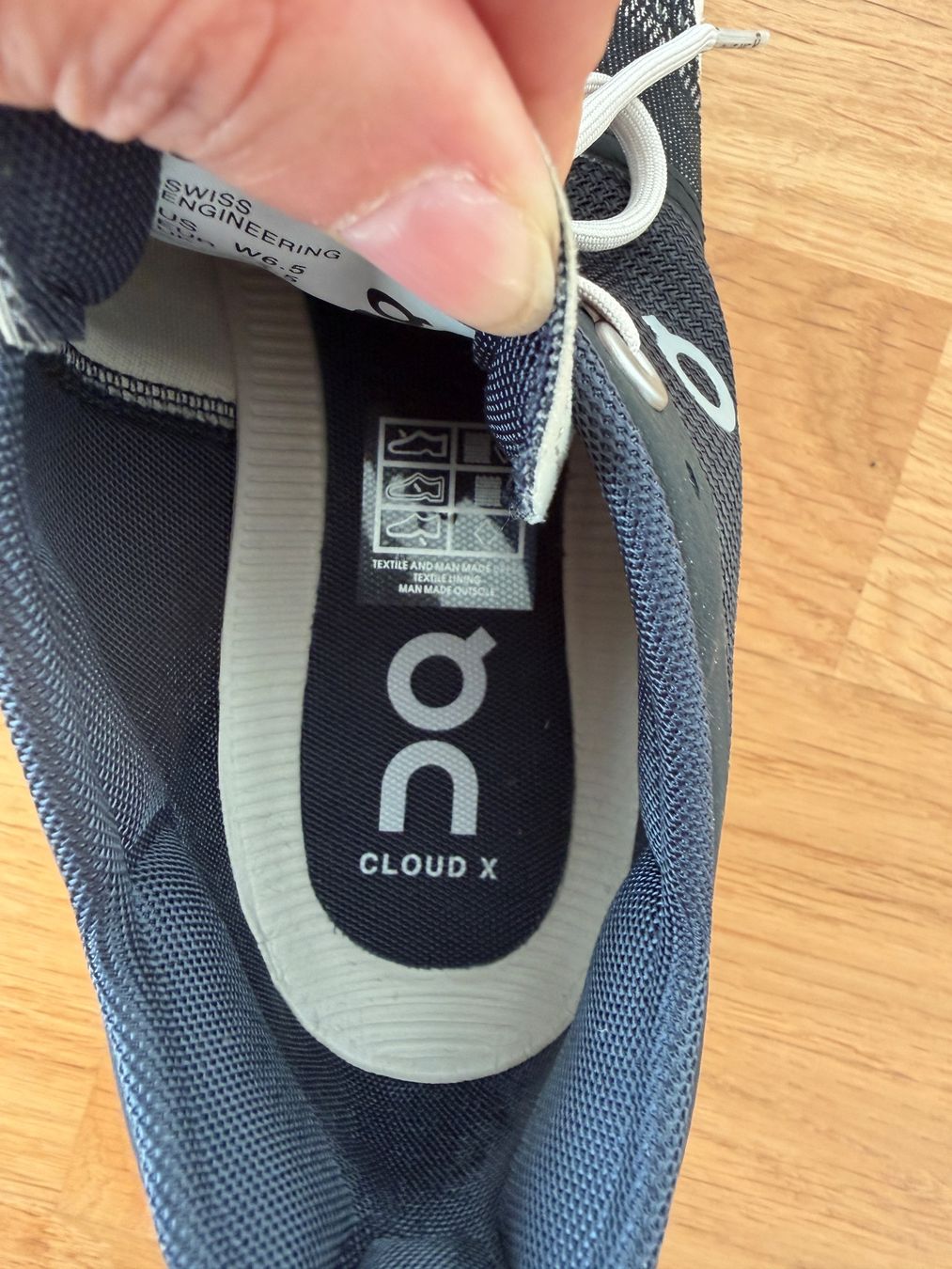 On Scarpe da donna: ON Cloud X Laufschuh – Nuovo (secondo la descrizione) da Ehrendingen venduto da Nr.7 3