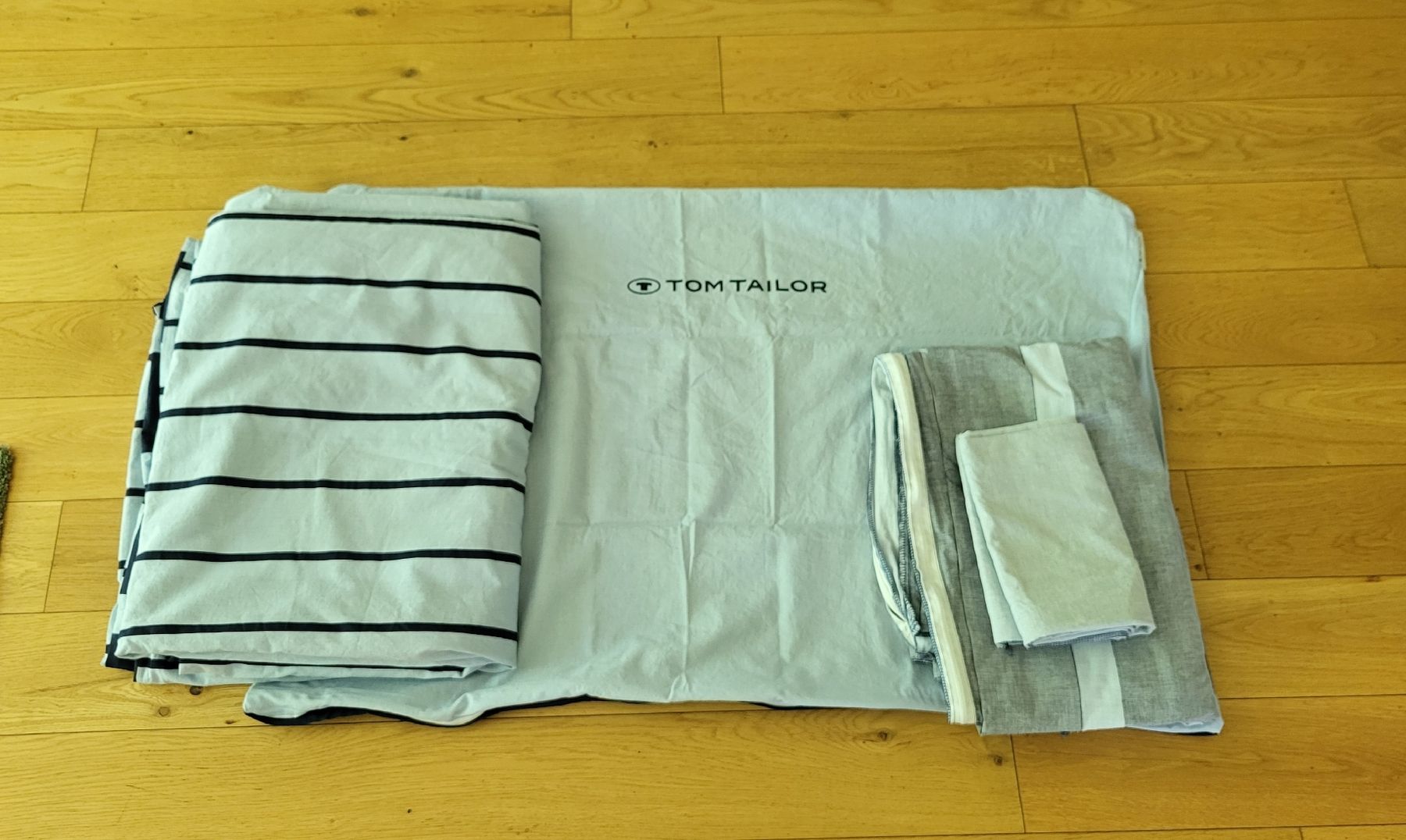 Linge de lit: Bettwäsche Garnitur 160x210cm – D'occasion à Gutenswil par ghekko88