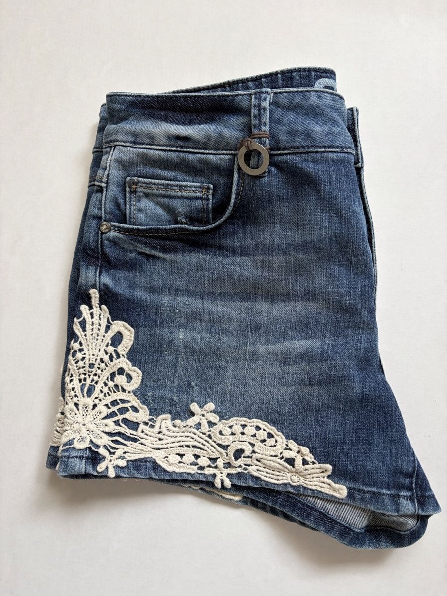 Only Jeans: short jeans et dentelle ONLY – Nuovo (secondo la descrizione) da Le Noirmont venduto da Fanny_ 5