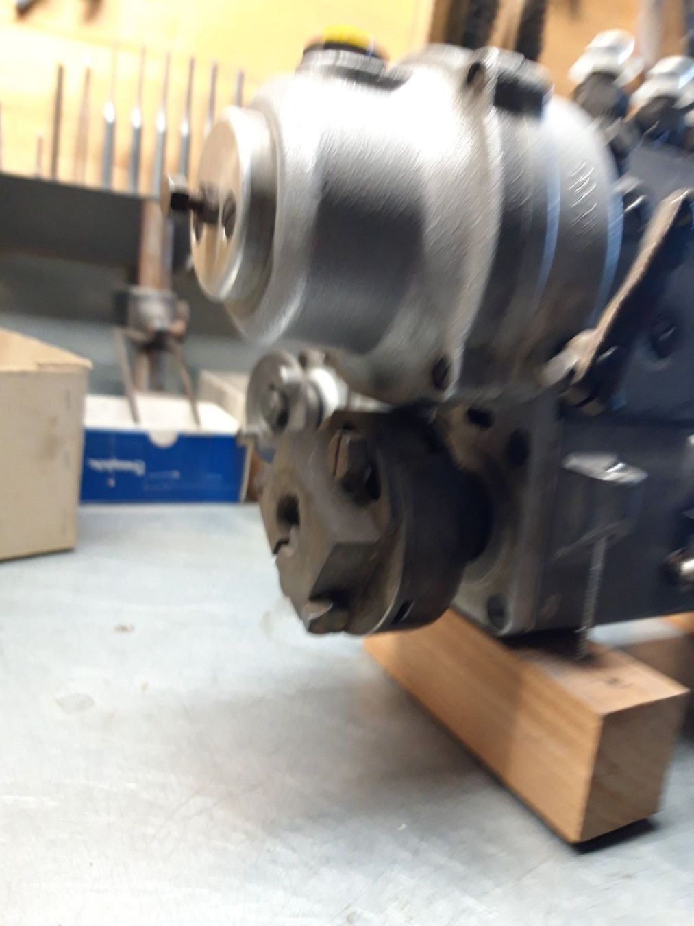 FBW Autocarri: Scintilla Einspritzpumpe – Usato da Egliswil venduto da norton54 1