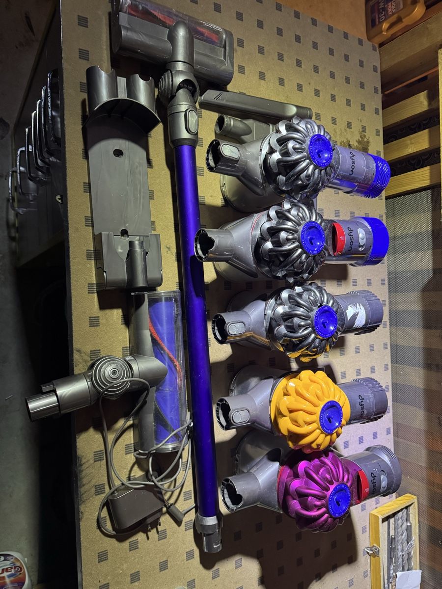 Dyson Aspirapolveri & Accessori: Dyson Akku Staubsauger  – Usato da Altstätten SG venduto da Sunreiss 1