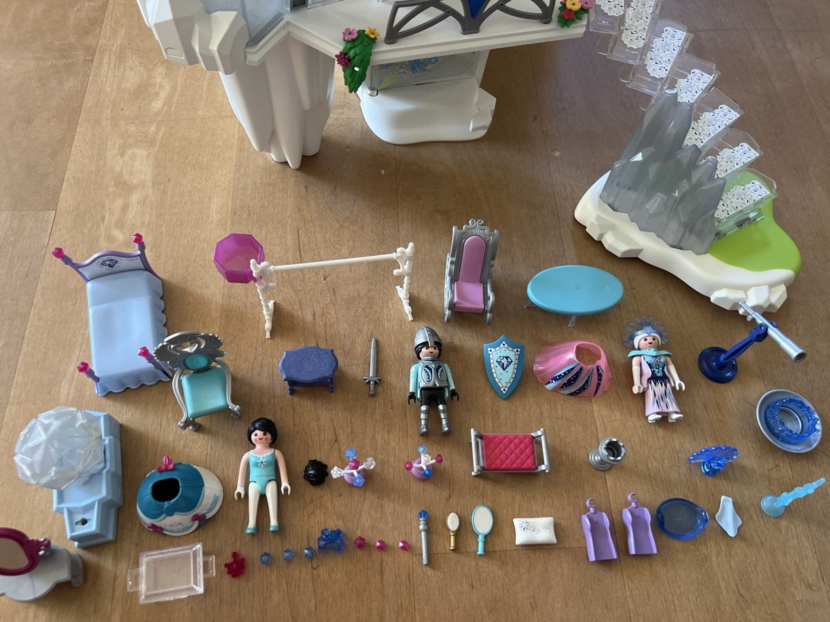 Playmobil Giocattoli: Playmobil Magic Eispalast 9469 – Usato da Wallisellen venduto da sarinavs 1