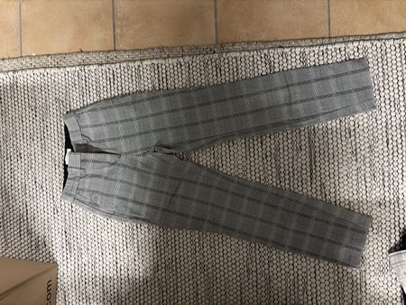 Damen Stoffhose kariert grau neuwertiger Zustand