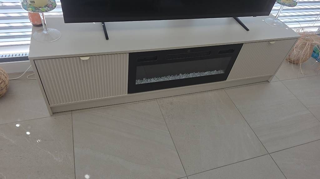 Mobili TV: Tv Möbel  – Nuovo e nell'imballaggio originale da Birrwil venduto da pet_r5fz