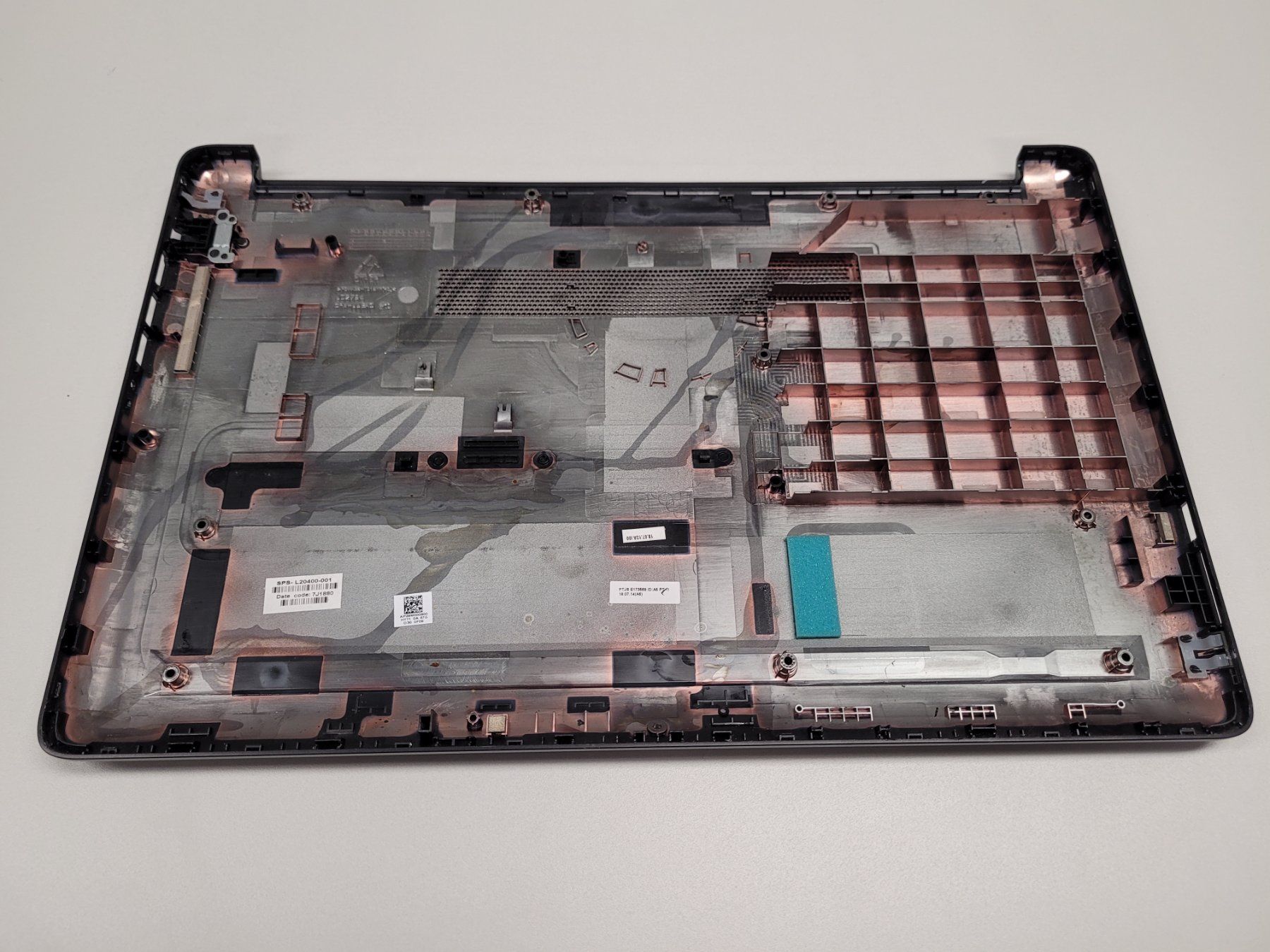 Componenti elettronici: Abdekung/Boden  für HP Notebook 15 – Usato da Wald ZH venduto da 89kingle 1