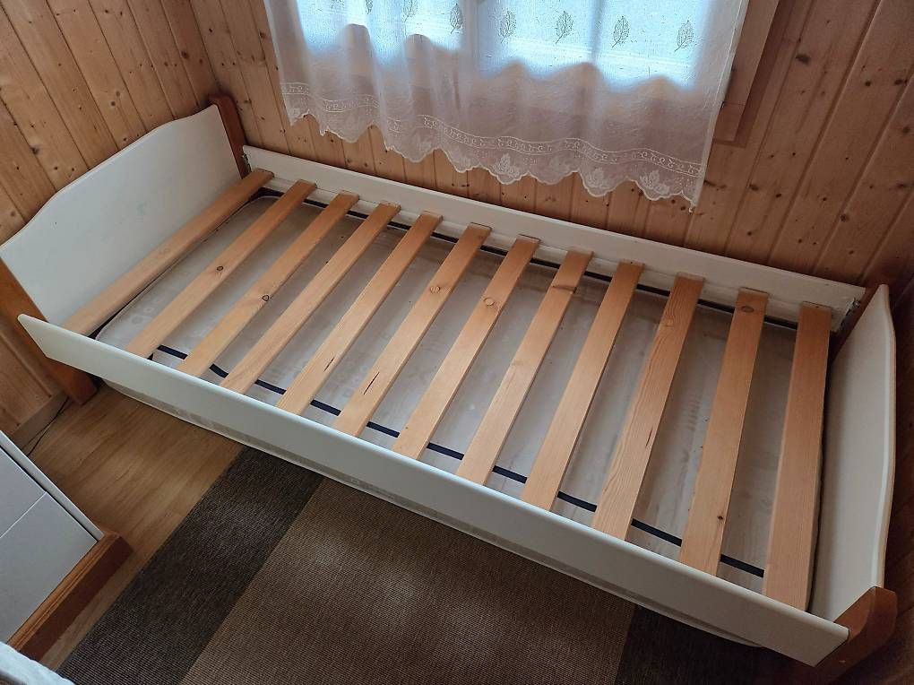 Letti: Lit simple en bon état, démontable, sans matelas. – Usato da Crissier venduto da mat_98ty