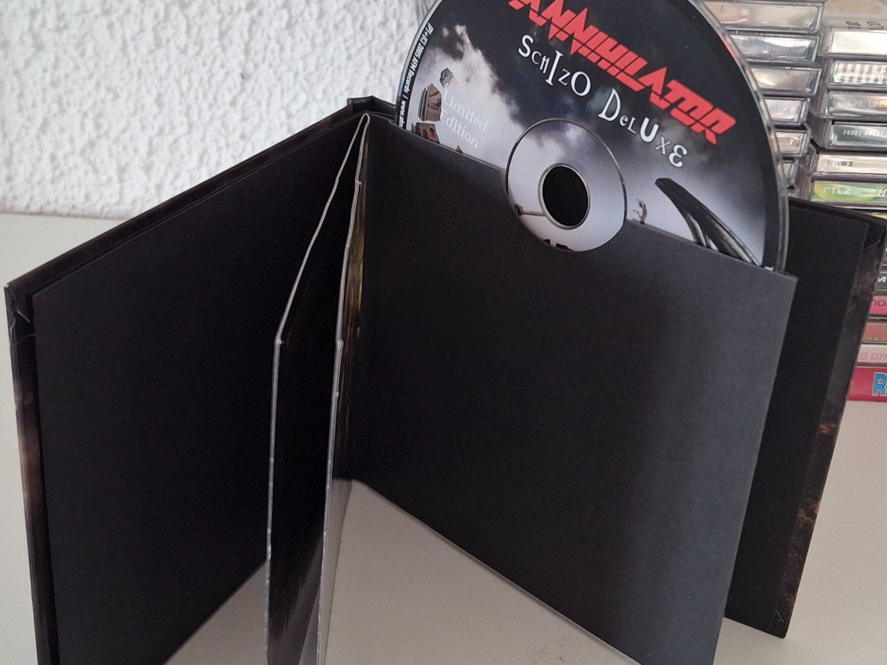 CDs: CD Annihilator - Schizo Deluxe  - – D'occasion à Aarberg par Jackup1 2
