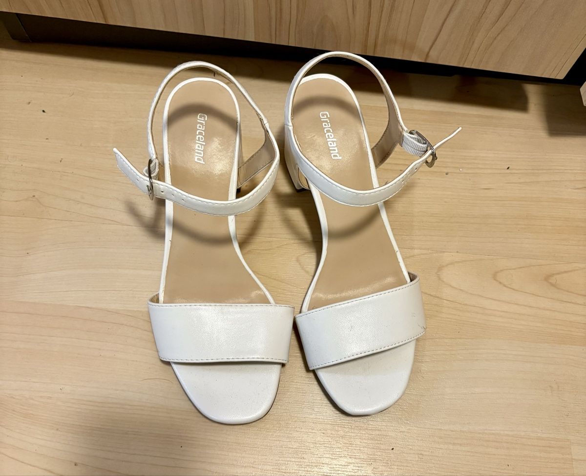 Kleider: Elegantes, smaragdgrünes Abendkleid – Neu und originalverpackt aus Wetzikon ZH von deb_8wcc 4