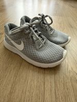 Nike Gr. 28, leichte Sommerschuhe, top Zustand