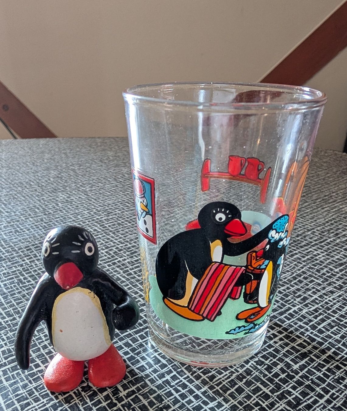 Verres: Pingu Glas mit Pingufigur(Bully) – D'occasion à Nänikon par Haexli_70