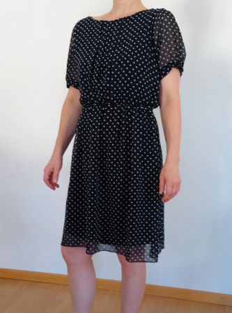 Schönes Kleidchen von Nafnaf