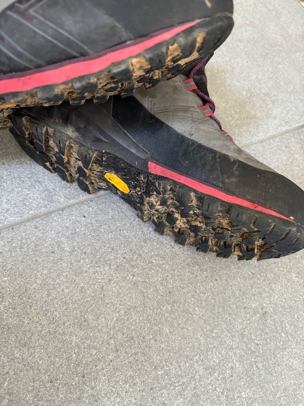Mammut Scarpe da donna: Robuster Damen MAMMUT-Wanderschuh Grösse 39⅓ – Usato da Zofingen venduto da jan_v6v8 5
