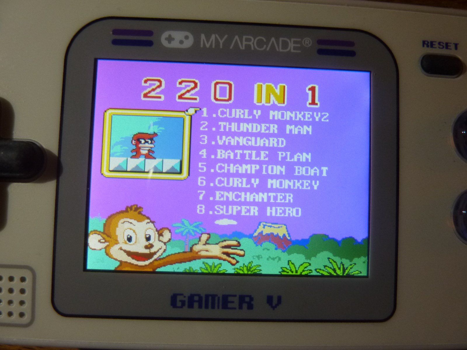 Konsolen: Retro Gamer V Classic 220 Games – Gebraucht aus Hochfelden von swissice 1