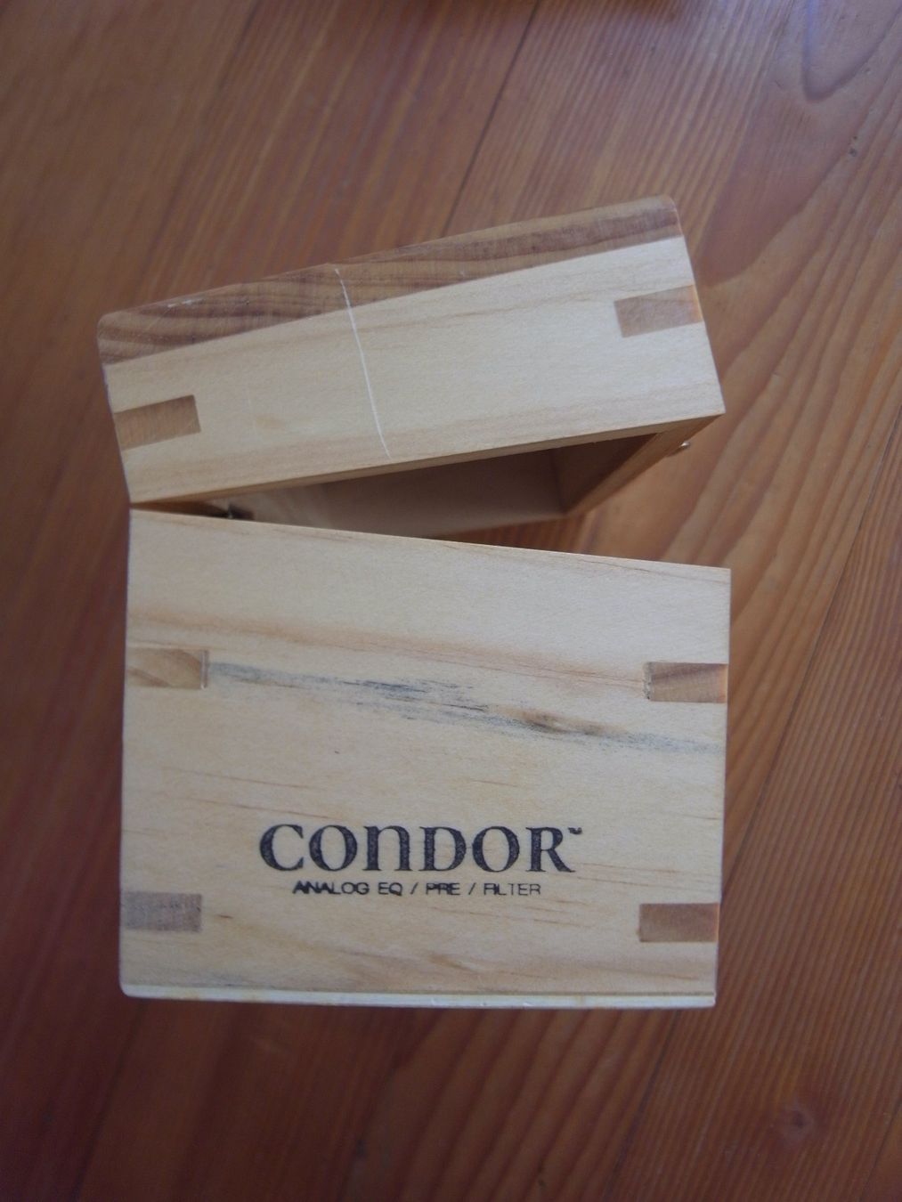 Strumenti musicali: Chase Bliss CONDOR - Preamp / EQ / Boost – Usato da Bern venduto da Bookerjazz 8
