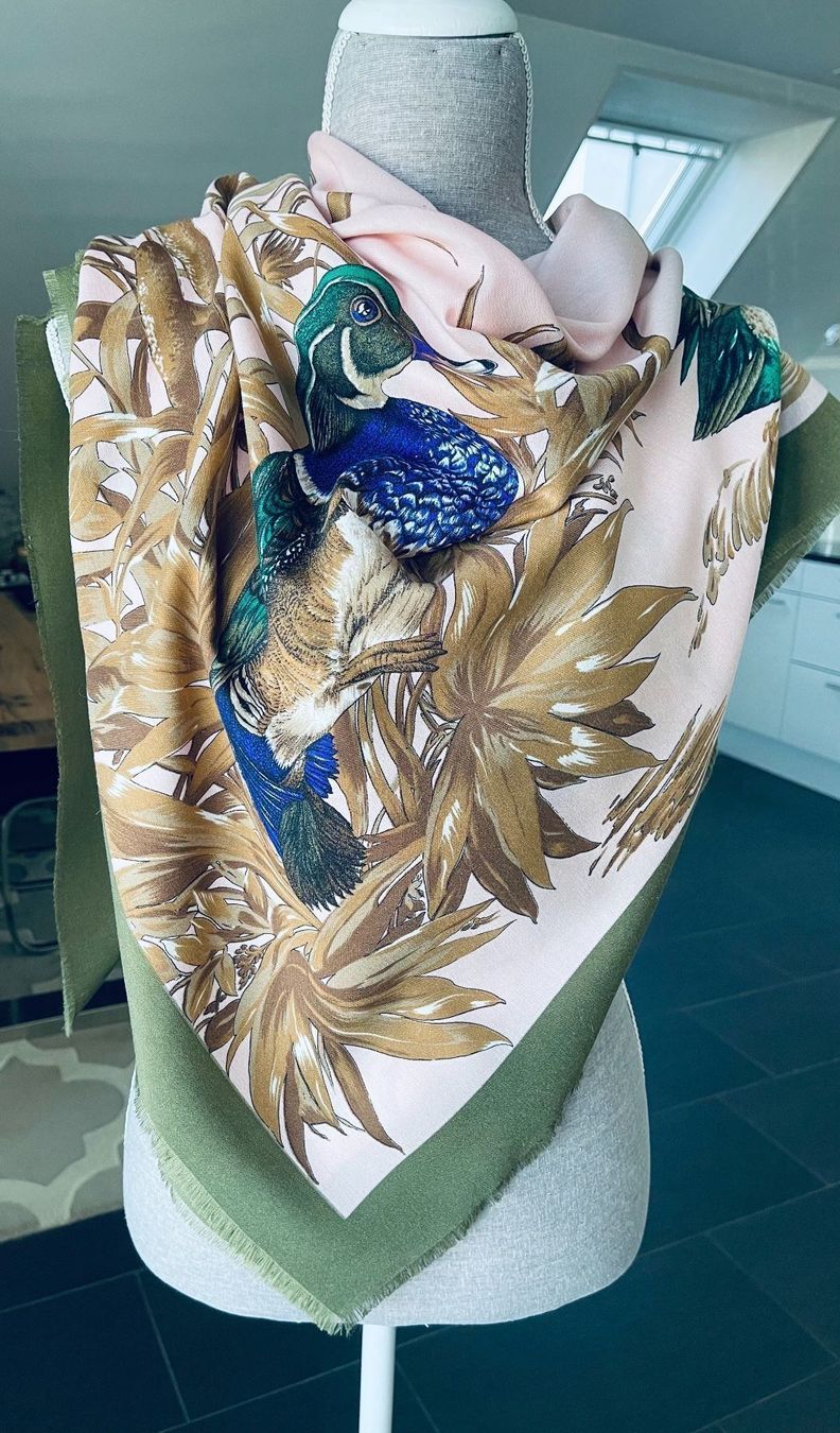 Foulard & Sciarpe: Wunderschöner Foulard - Gross – Usato da Winkel venduto da KaschmirArt 6