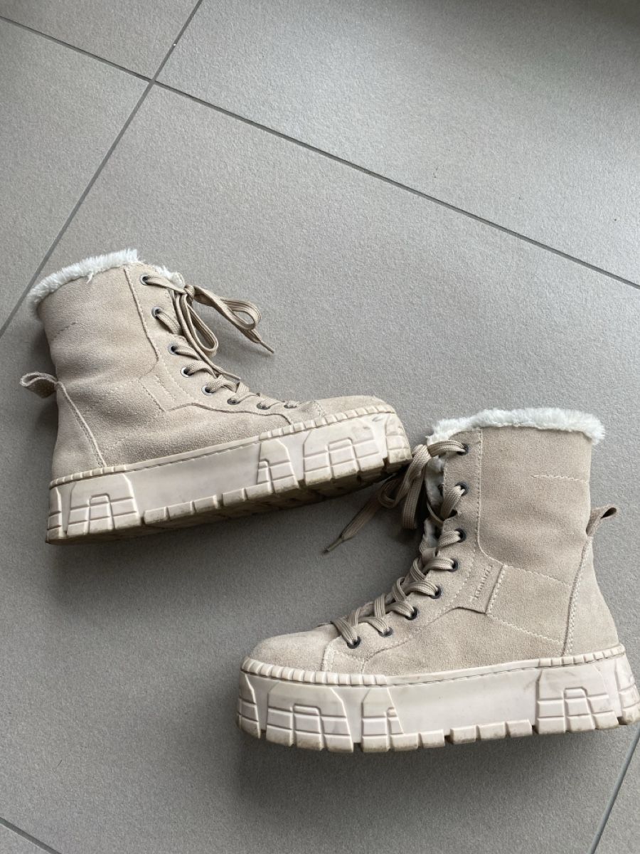 Tamaris Scarpe da donna: Winterstifeletten gefüttert – Usato da Chur venduto da dan_tp5n 3