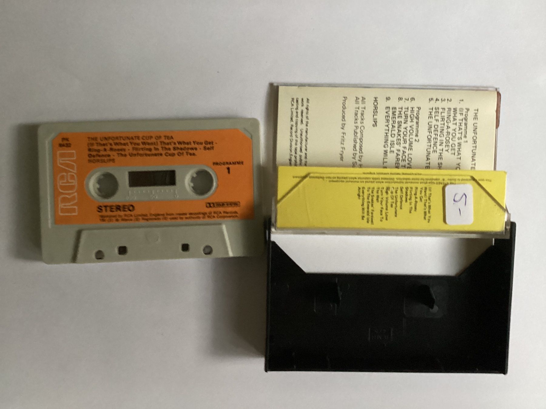 Musicassette: Horslips MC - Unfortunate Cup Of Tea – Usato da Gutenswil venduto da Hamzian 1