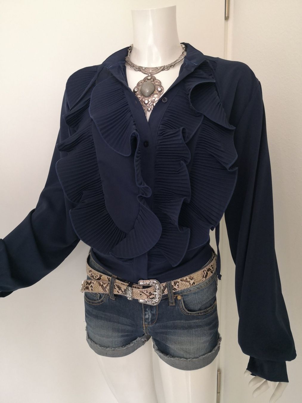 Mango Camicette: 🤩MANGO VOLANTS BLUSE BLAU, NEU – Nuovo (secondo la descrizione) da Olten venduto da Naja-Twins-Twins 3