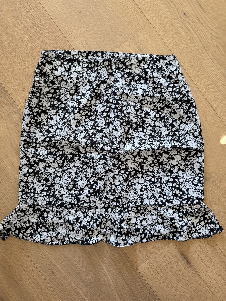 Gonne: Skirt Camaïeu Ruffle 36/XS – Usato da Wetzikon ZH venduto da dor_rmq2 3