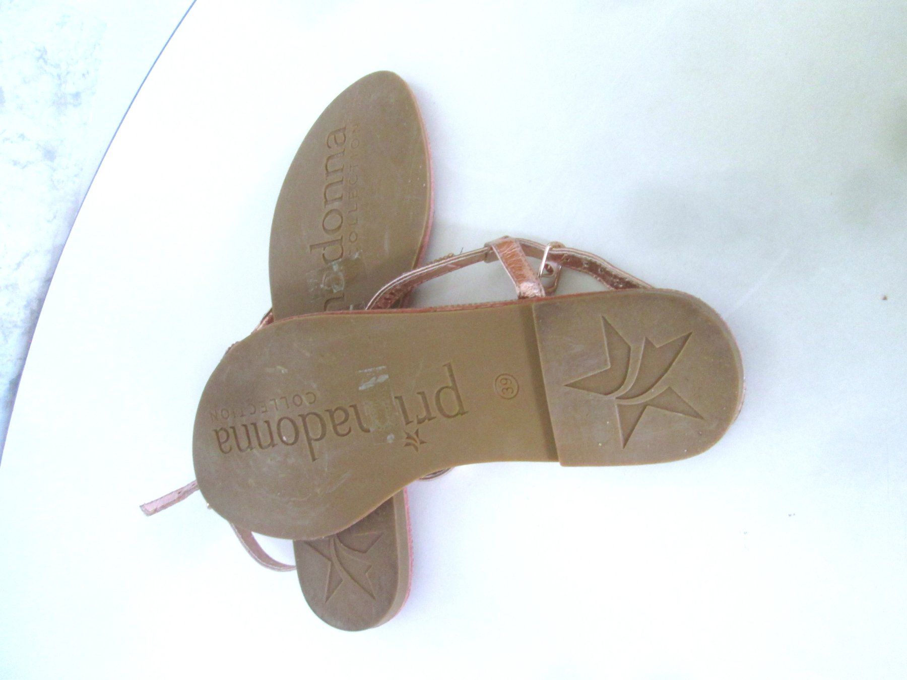 Chaussures femmes: Primadonna Flip-Flops Größe 39 – D'occasion à Sementina par babucia 2