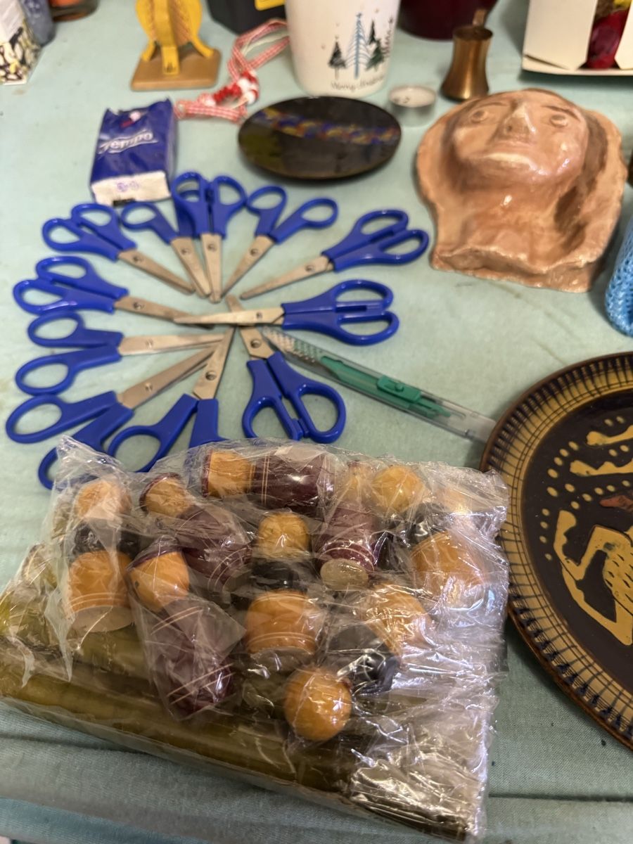 Set di piatti: Flohmarkt Nr 27 – Usato da Effretikon venduto da Effi0111 1