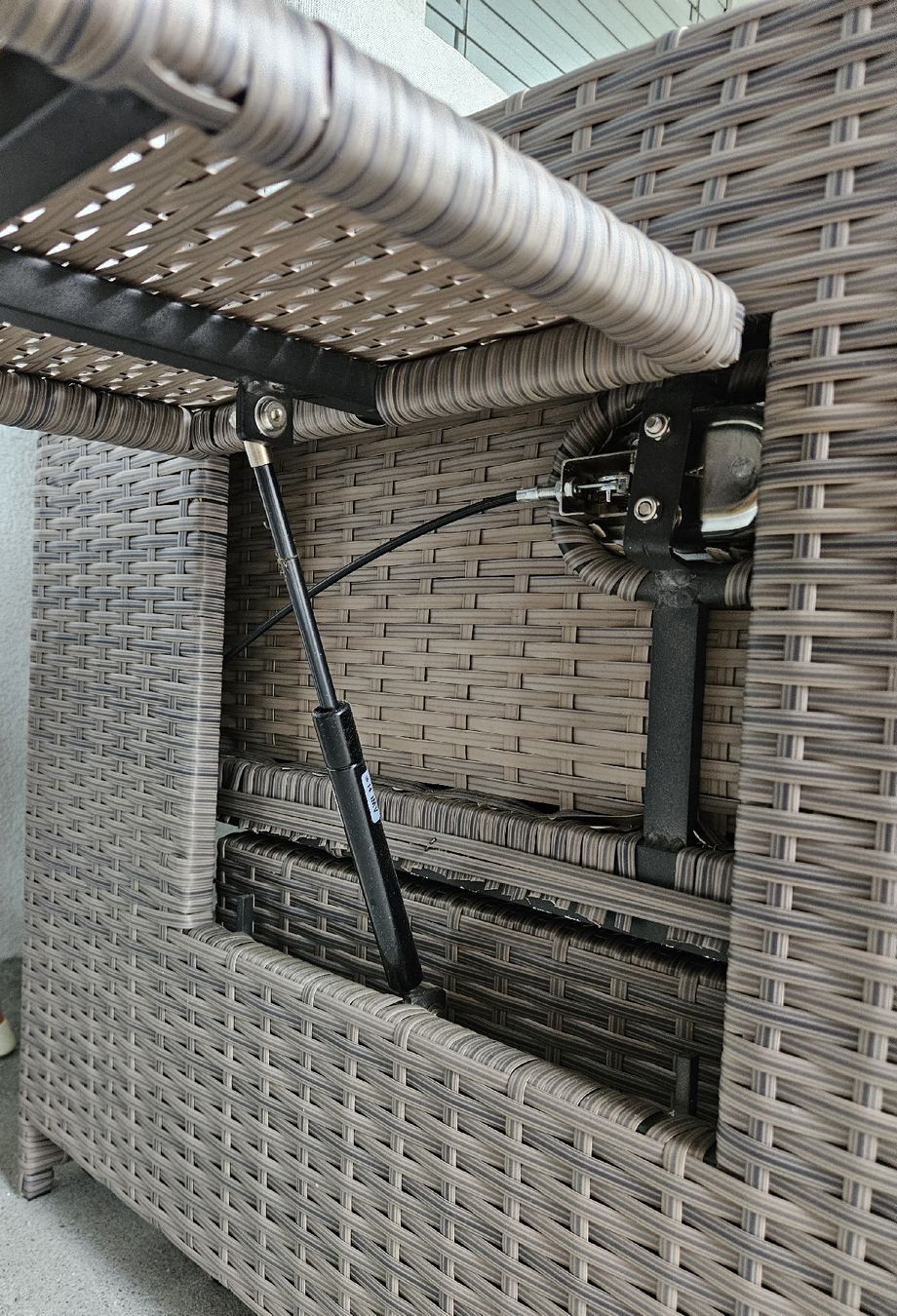 Sedie a sdraio: Balkon Lounge Rattan – Usato da Römerswil LU venduto da Feerdi 4