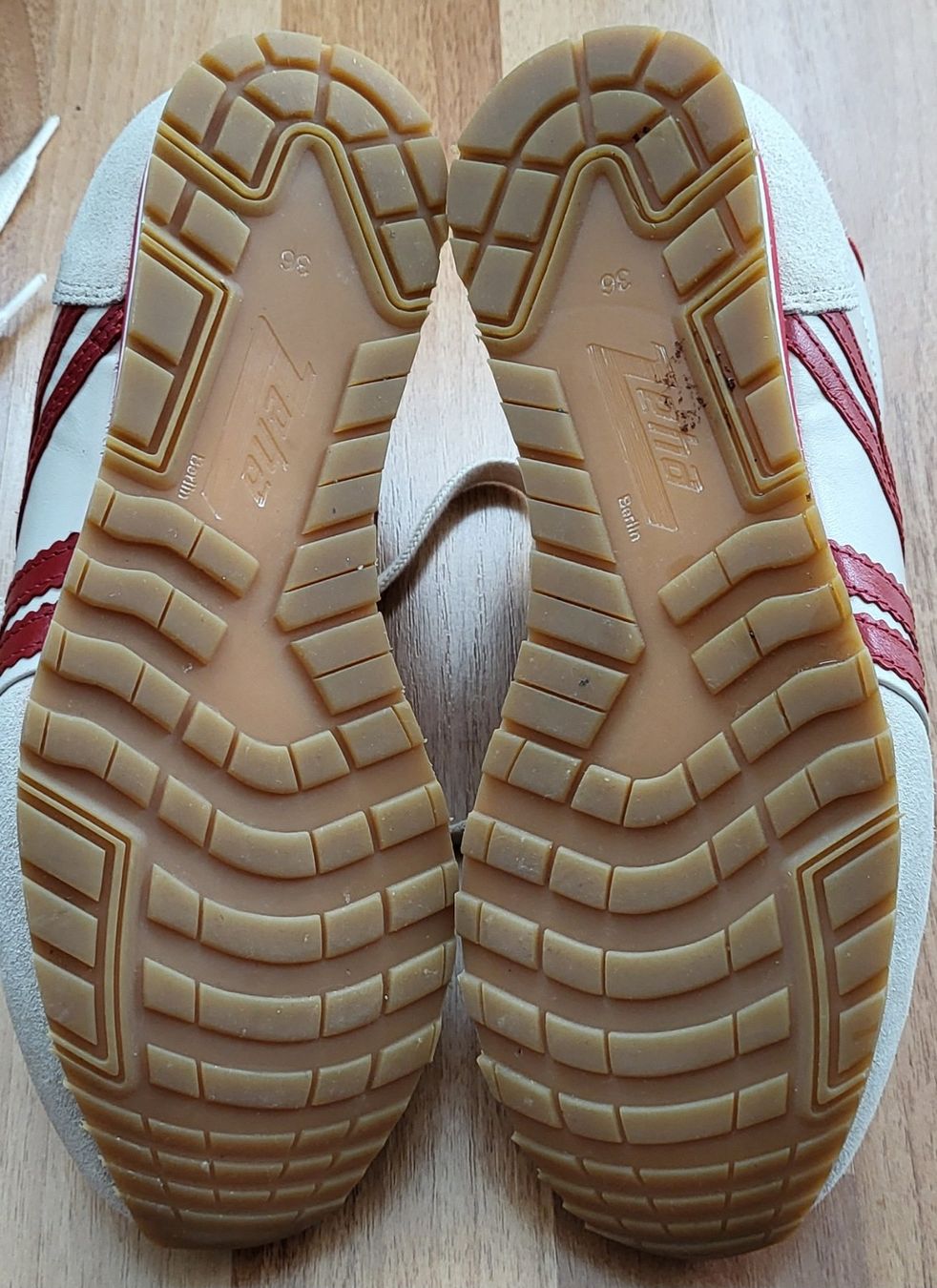 Scarpe da donna: Leder-Sneaker 'ZEHA Berlin' creme/rot Gr. 36 – Usato da Amriswil venduto da fri_2nm6 3