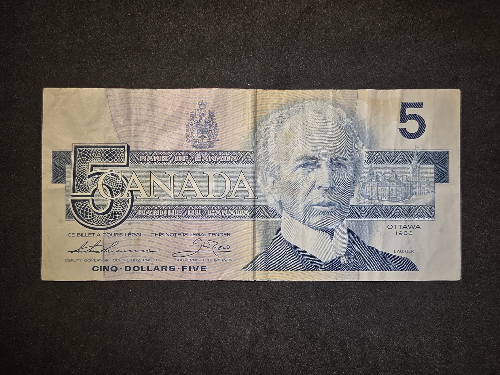 Banconote: 5 Dollar - Kanada - 1986 – Usato da Geroldswil venduto da Antica01