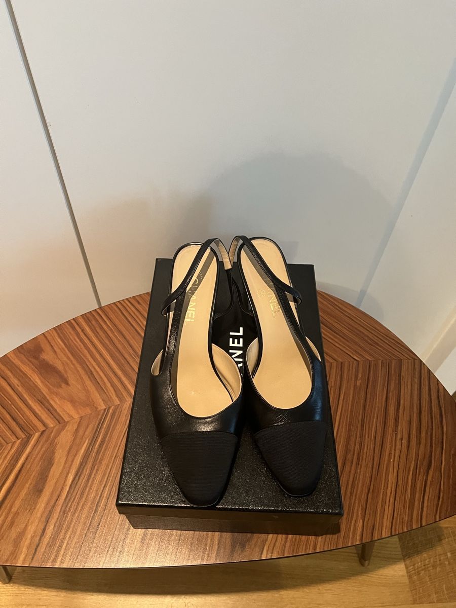 Chanel Scarpe da donna: Chanel sling back black 41 1/2 – Usato da Vevey venduto da Stef_couture 1