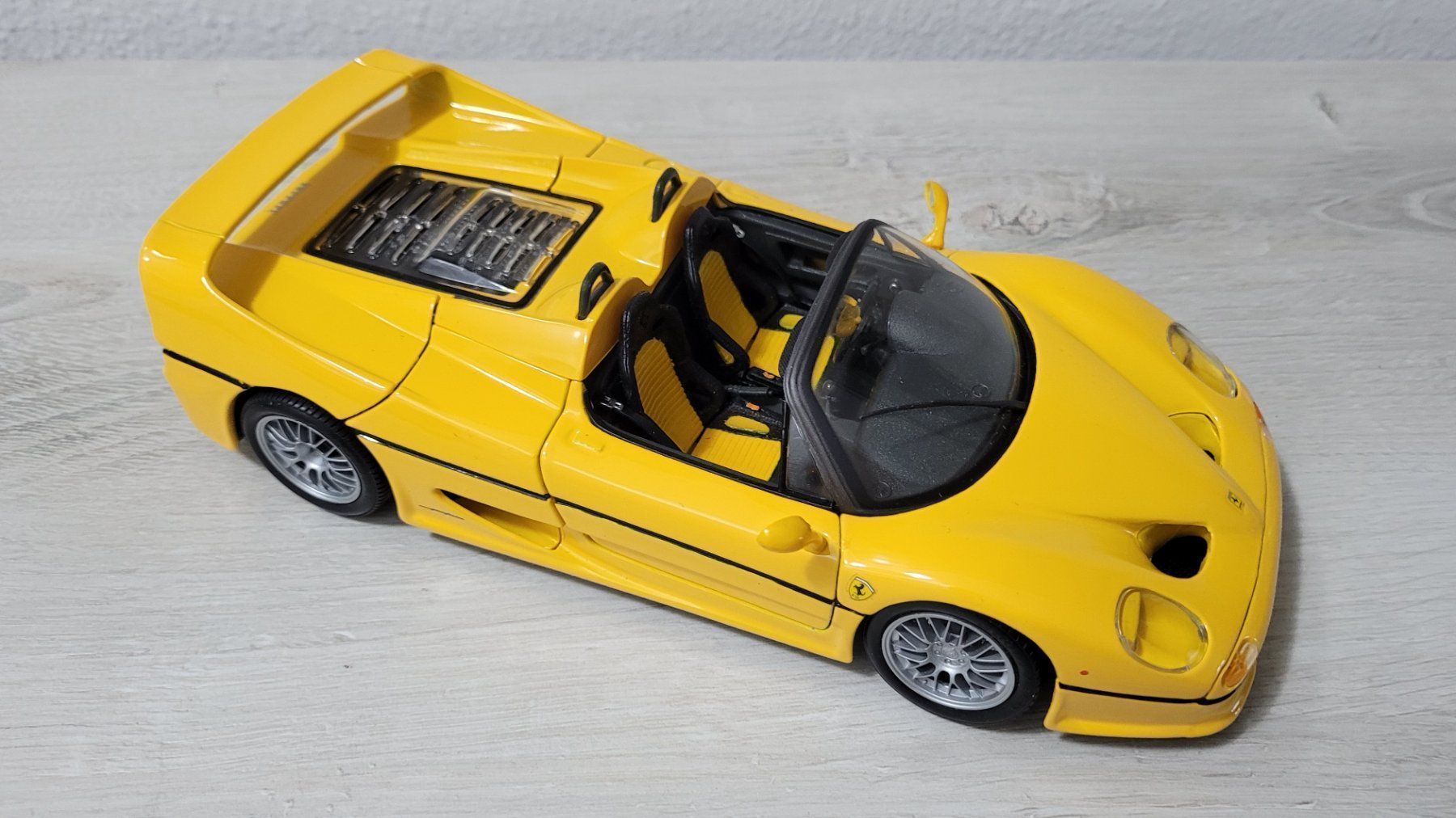 Maisto Modellautos: FERRARI F50 SPYDER 1:18 – Gebraucht aus Chiasso von R.e.g.59 1