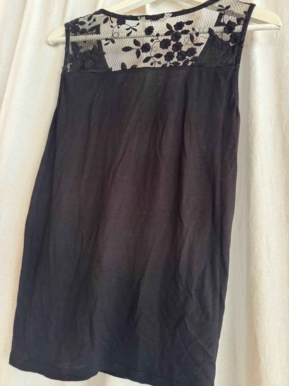 Nafnaf Tops: NAF NAF Top schwarz Gr. L – Gebraucht aus Zäziwil von blackpearl 1