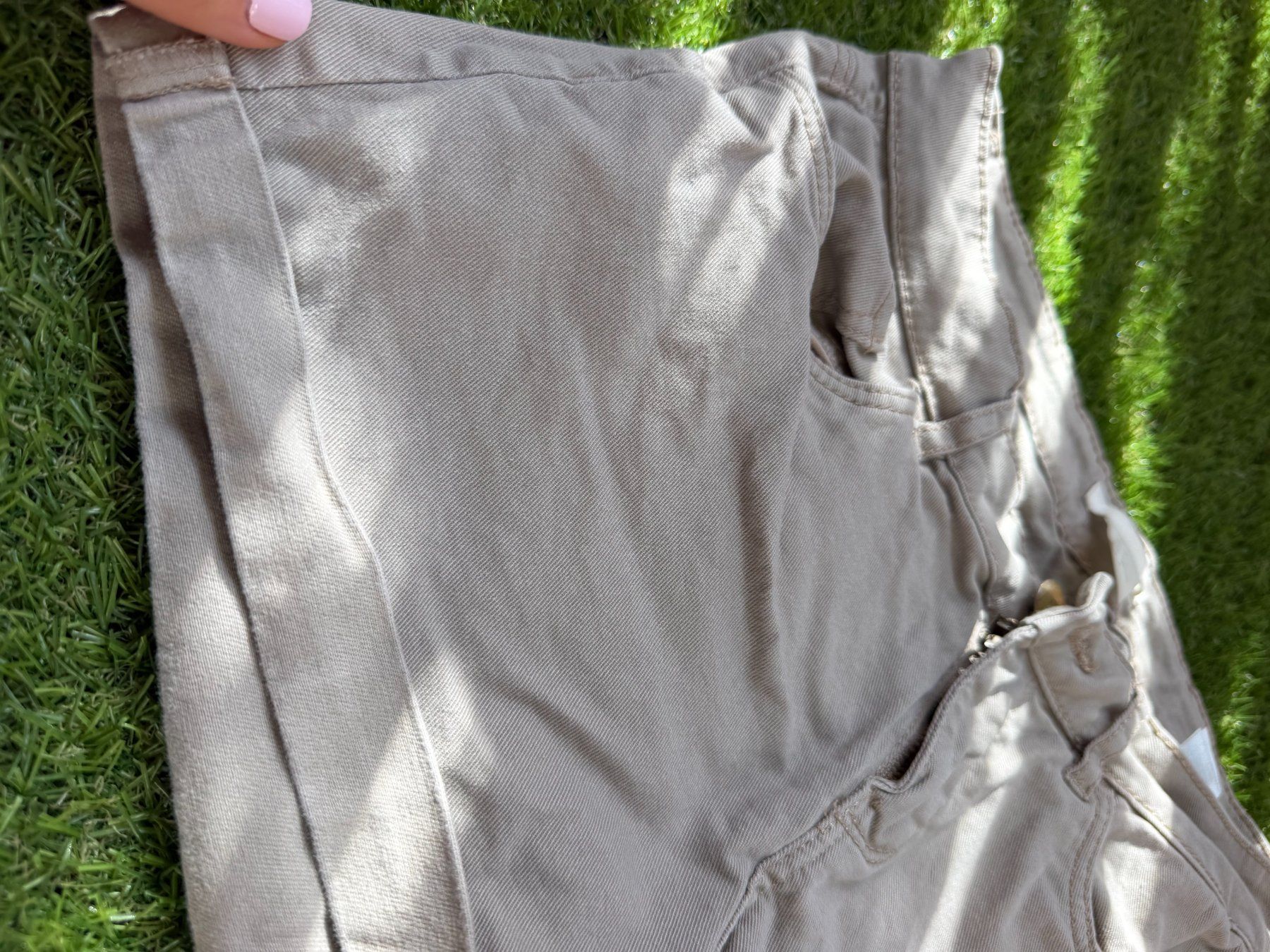 H&M Pantaloni: H&M Shorts beige Grösse 34 – Usato da Riehen venduto da ann_76jw 2