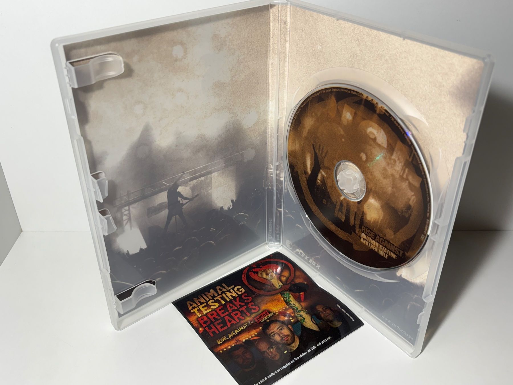 Tous les DVDs: Rise Against - Another Station, Another Mile DVD – D'occasion à Wilderswil par Sstriker 2
