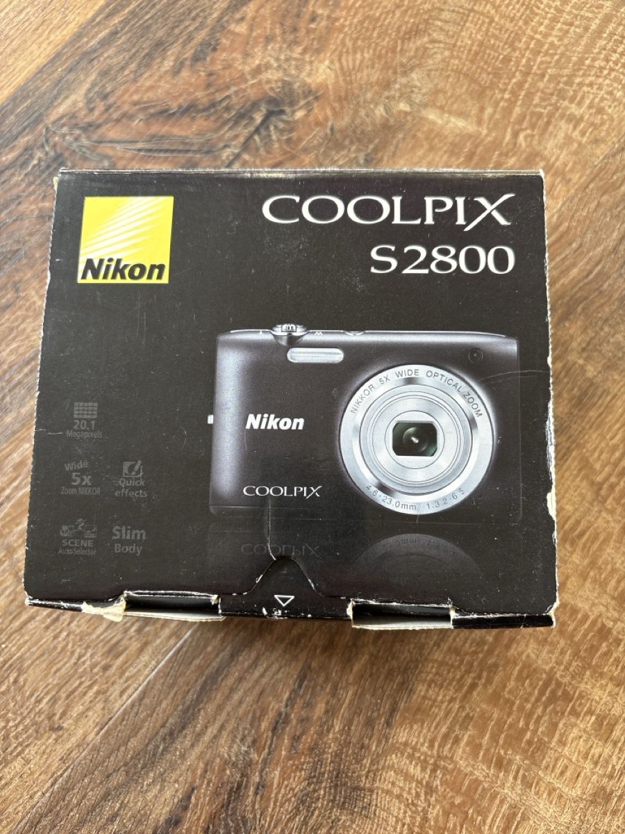Nikon Fotocamera: Nikon Coolpix S2800 Kamera – Usato da Bern venduto da LoveVintageY2K