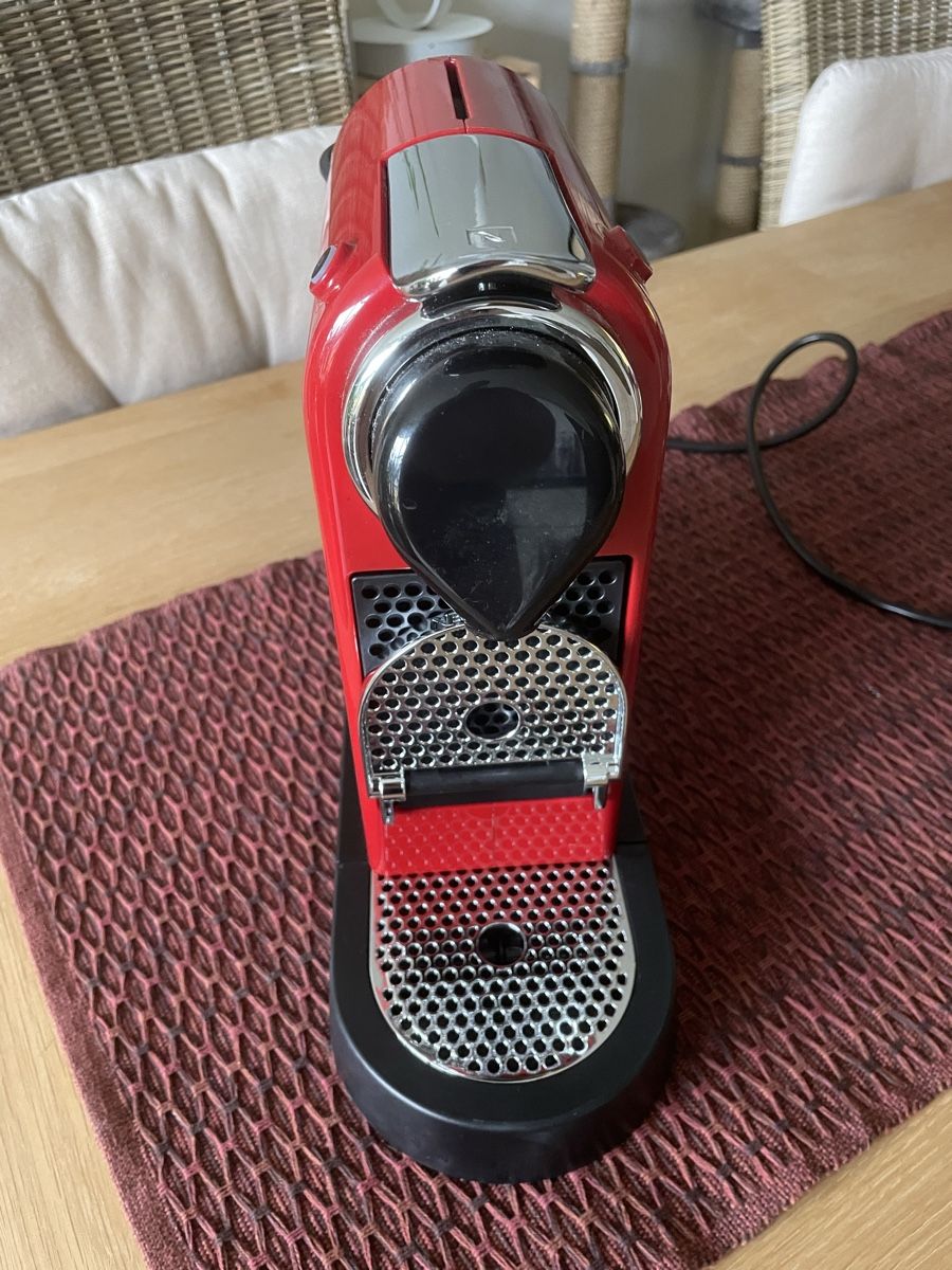 Nespresso Macchine per caffè & Macchine per espresso: Nespresso Citiz Rot - Kaffeegenuss – Usato da Aarau Rohr venduto da keedom 1