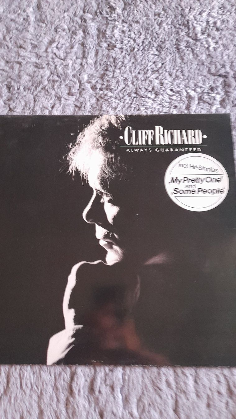 Dischi in vinile: CLIFF RICHARD     ALWAYS GUARANTEED    LP    VINYL – Usato da Wetzikon ZH venduto da Ramones01