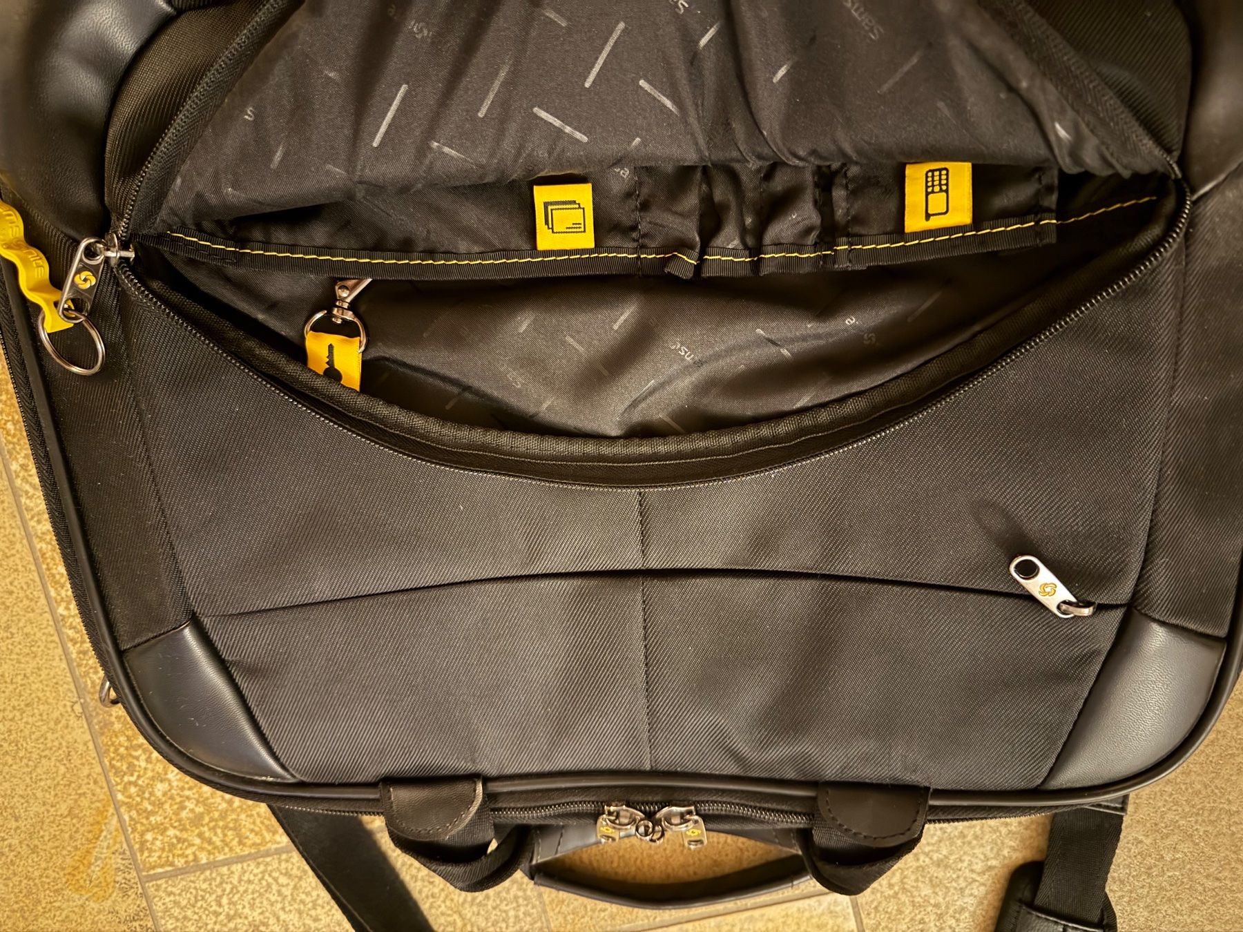 Samsonite Valigie & Borse: Samsonite Businesstasche – Nuovo (secondo la descrizione) da Münsingen venduto da amb_tm2q 5