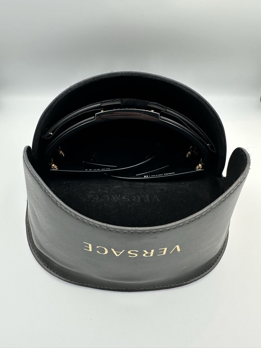 Versace Occhiali & Lenti: Versace Sonnenbrille Oversize Schwarz mit Wechselgläser – Usato da Schwende venduto da weesli 7