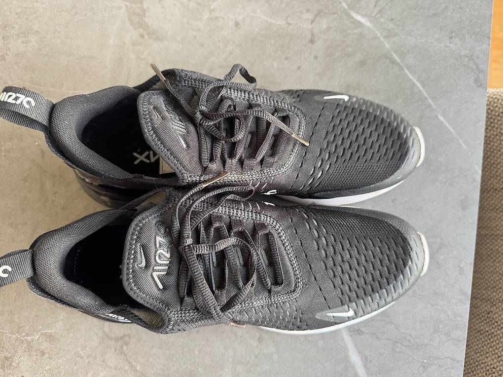 Scarpe per ragazzi: Nike Air 27c – Usato da braunau venduto da DinaSina 1