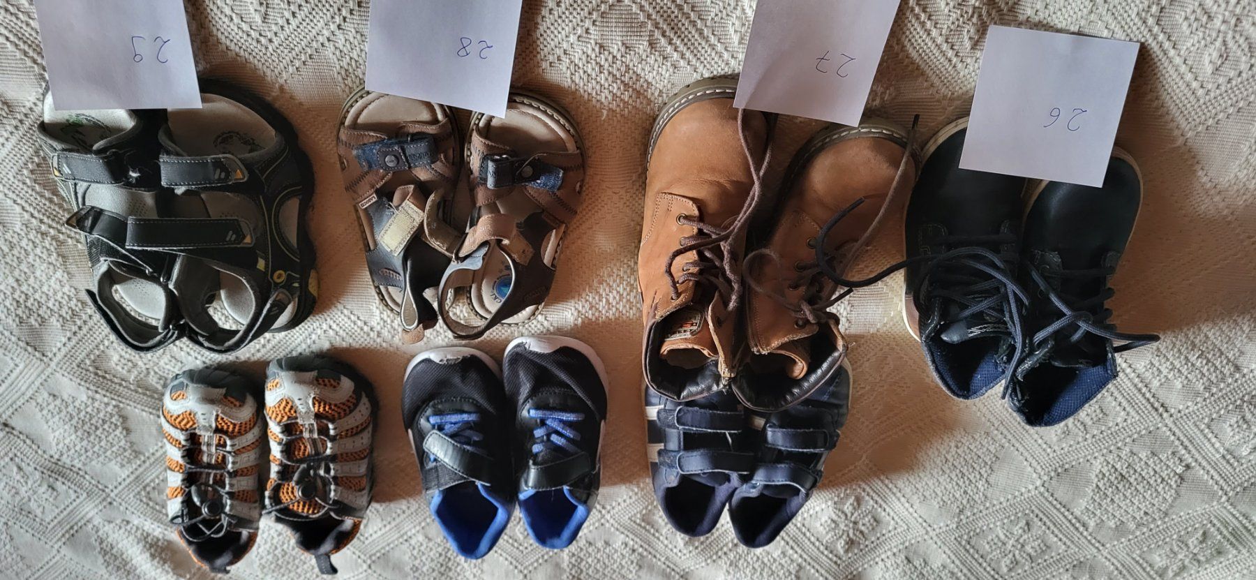 Scarpe per ragazzi: Diverse schuhe – Usato da Kienberg venduto da kajat