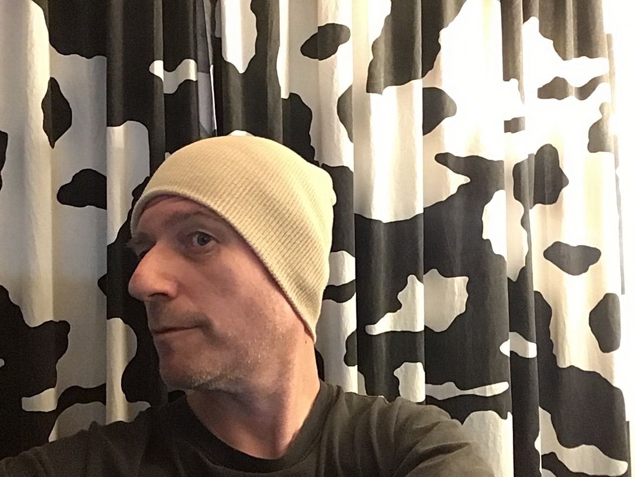 Chapeaux, bonnets & casquettes: 95 bonnets en liquidation â 0.50 – Neuf avec emballage d'origine à Lausanne par topthai 1