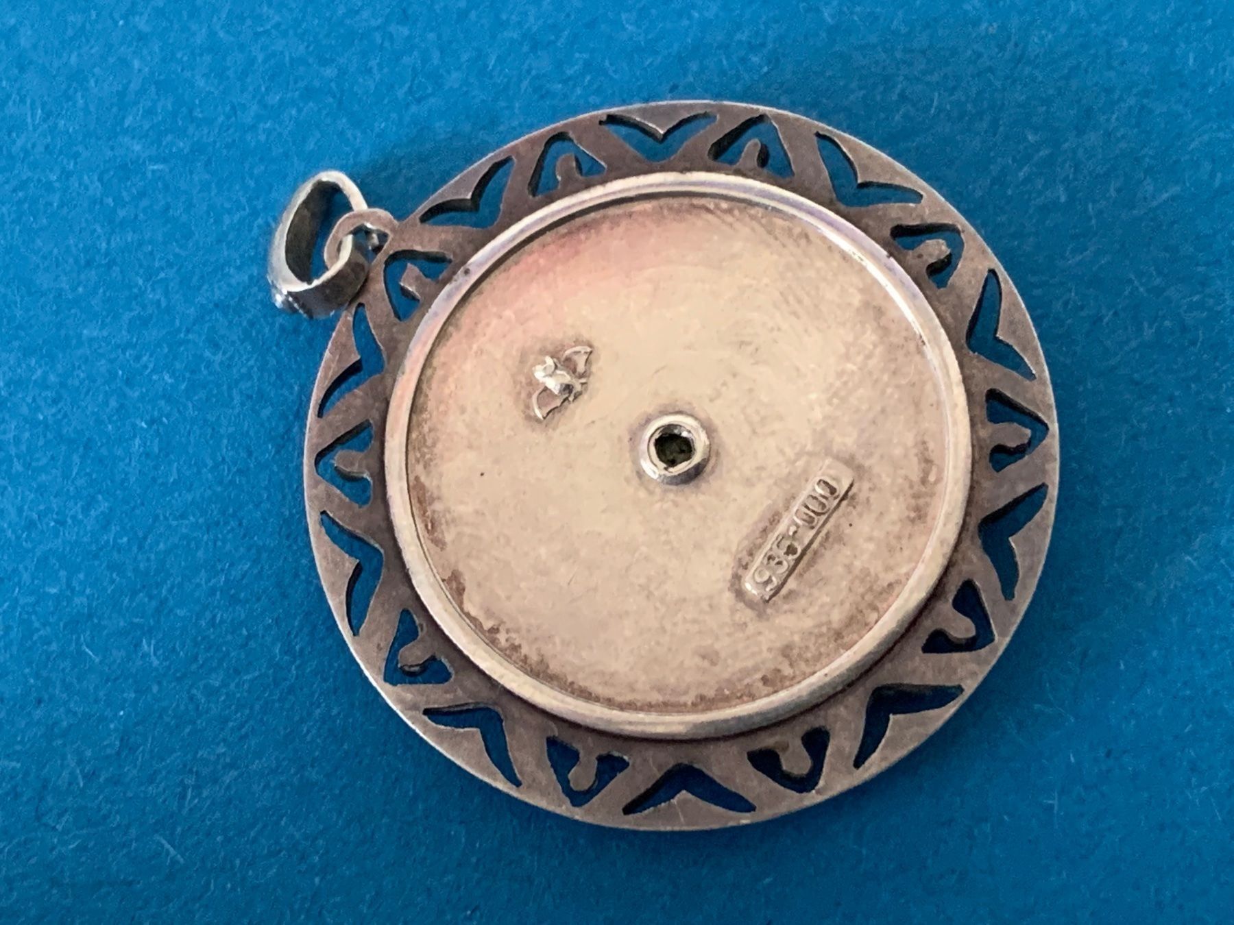 Piatti di portata: Amulett  Pyrit/Katzengold (silber 935) – Usato da Laufen venduto da belleskulptur 2