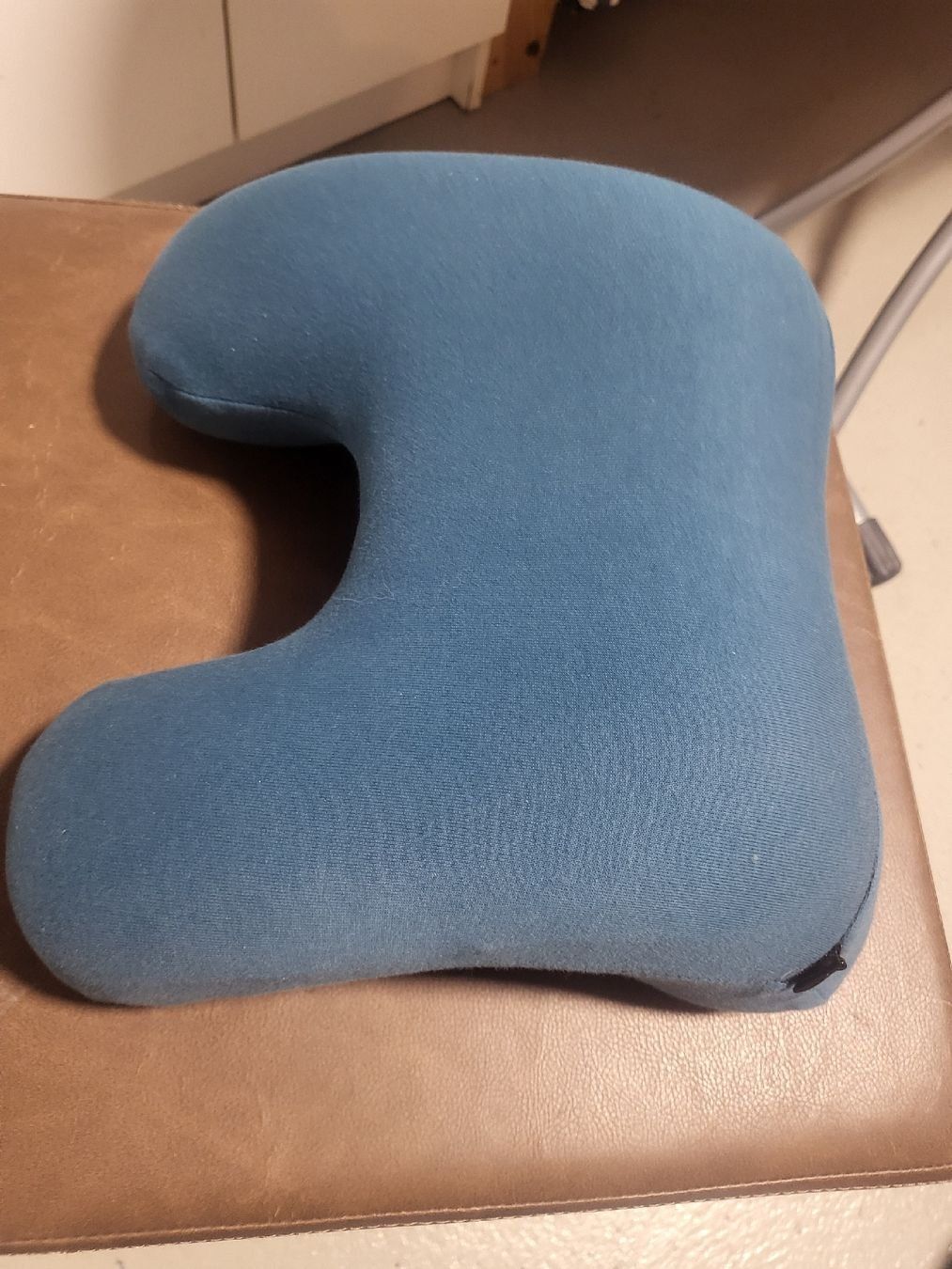 Cuscini: REISE-/LESE-KISSEN "MEMORY FOAM", NEU!!! – Nuovo e nell'imballaggio originale da Zürich venduto da Finale7 2