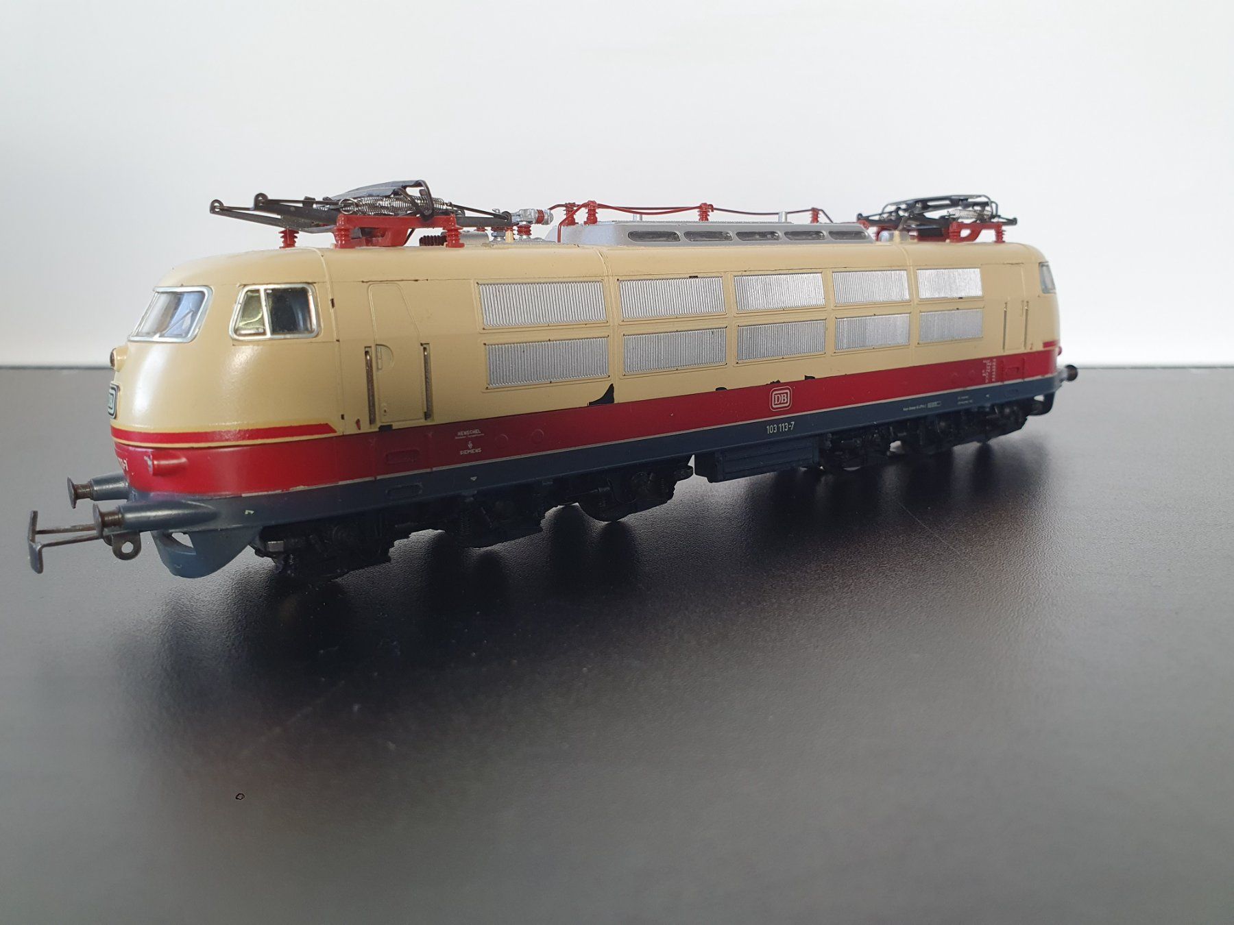Märklin Modellini di ferrovie: MÄRKLIN: DB E-LOK BR 103 TEE 3354 OVP – Usato da Biglen venduto da taunus82 3