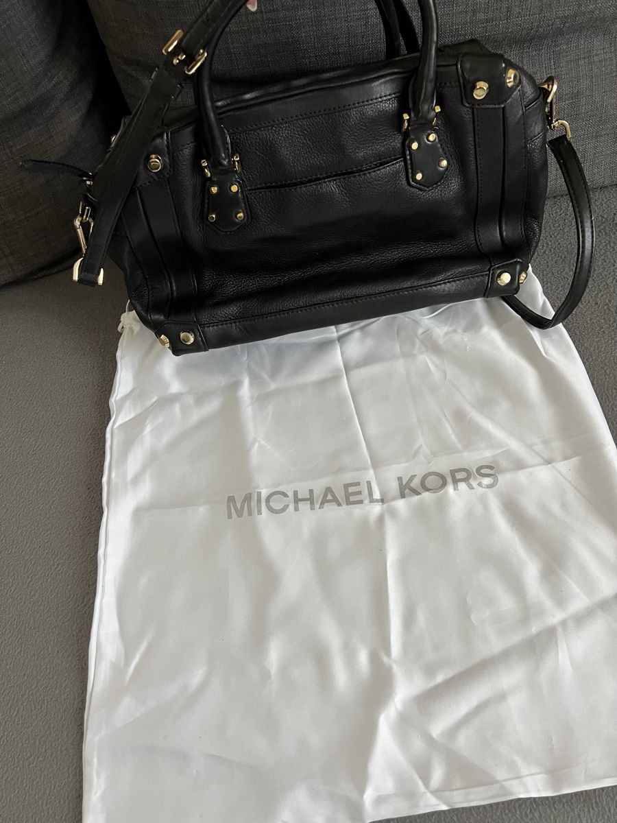 Michael Kors Borse da donna: Michael Kors Handtasche, schwarz – Usato da Brislach venduto da ale_t9y7 2