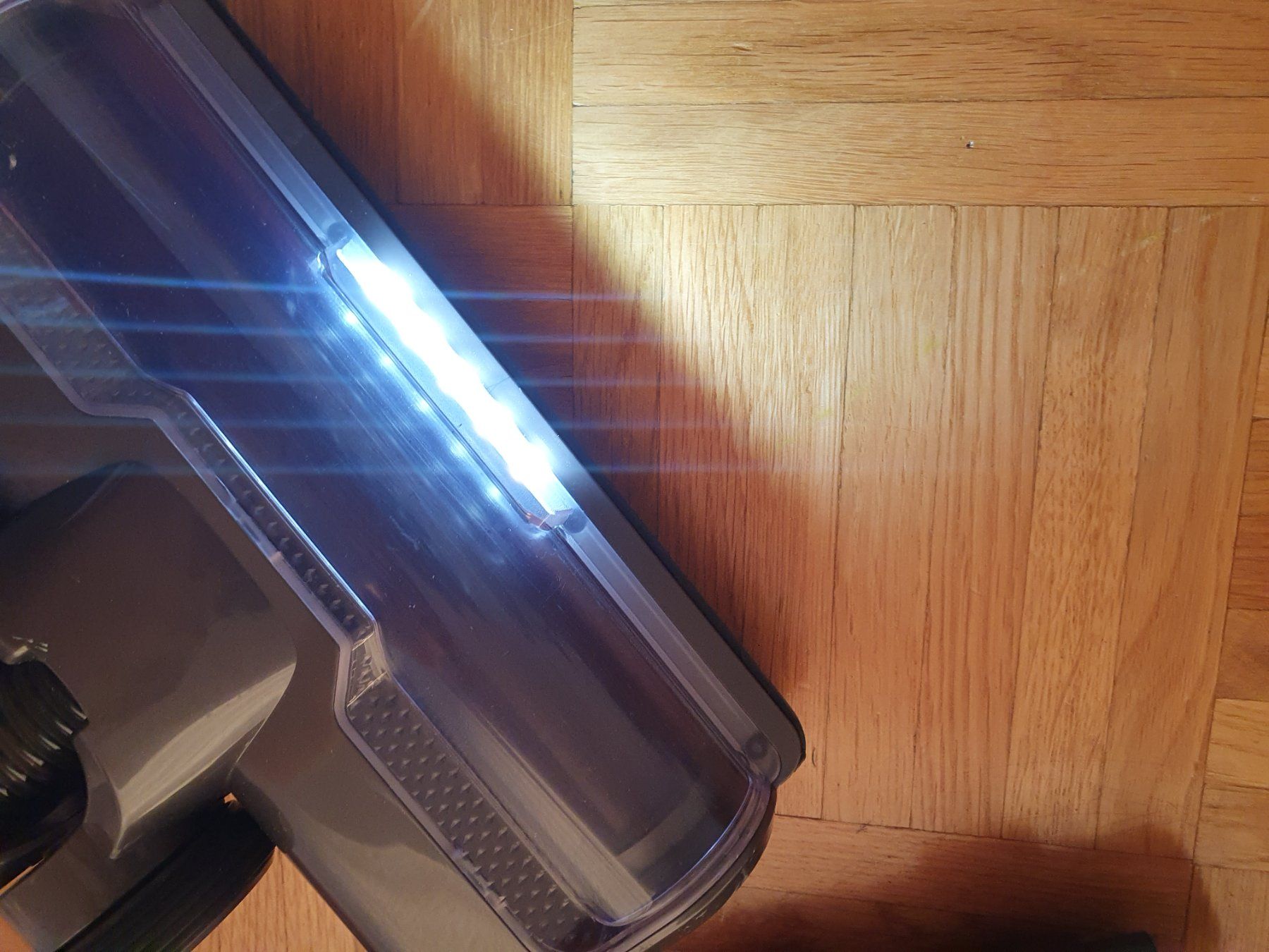 Dyson Aspirapolveri & Accessori: Dyson V7 avec brosses Led, batterie à remplacer – Usato da Prilly venduto da RoDyRe 8