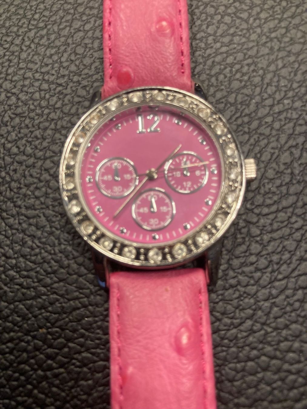 Orologi: Eternal LOVE – Nuovo (secondo la descrizione) da Wilderswil venduto da Feldbach 2
