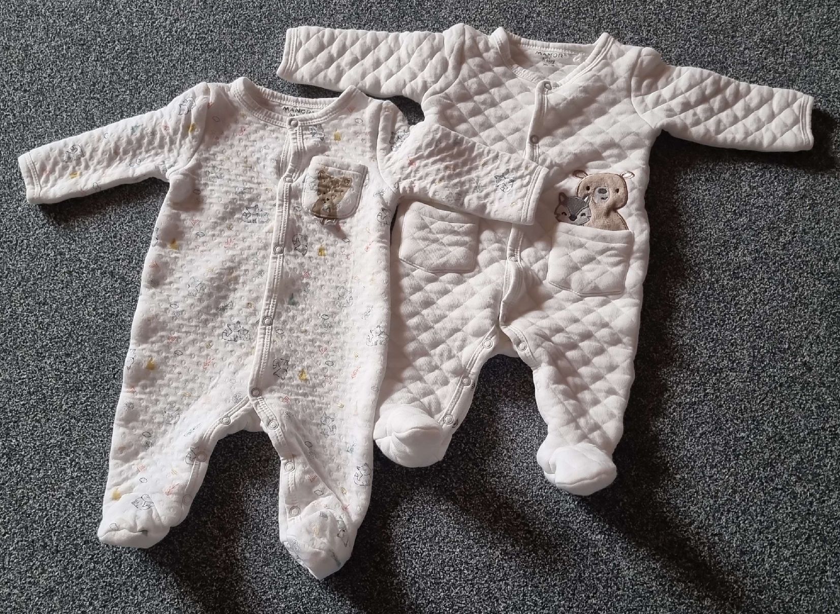 Pyjamas & Ähnliches: Lot de 2 pyjamas 56 – Gebraucht aus Les Breuleux von Mily1991
